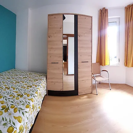 Old-timer Apartment *