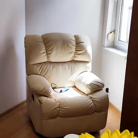 Old-timer Apartment *